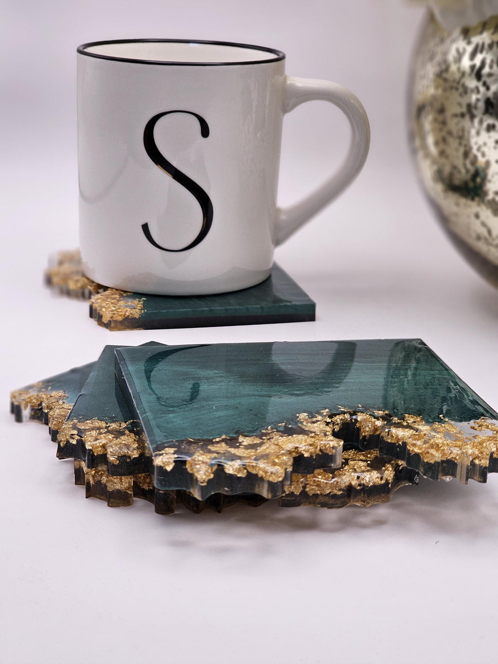 4 piece geode resin coaster
