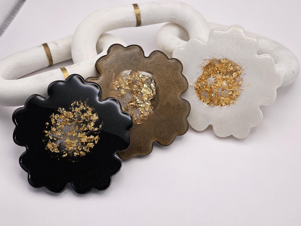 Opulent Earth collection 🌎 Flower shaped coaster