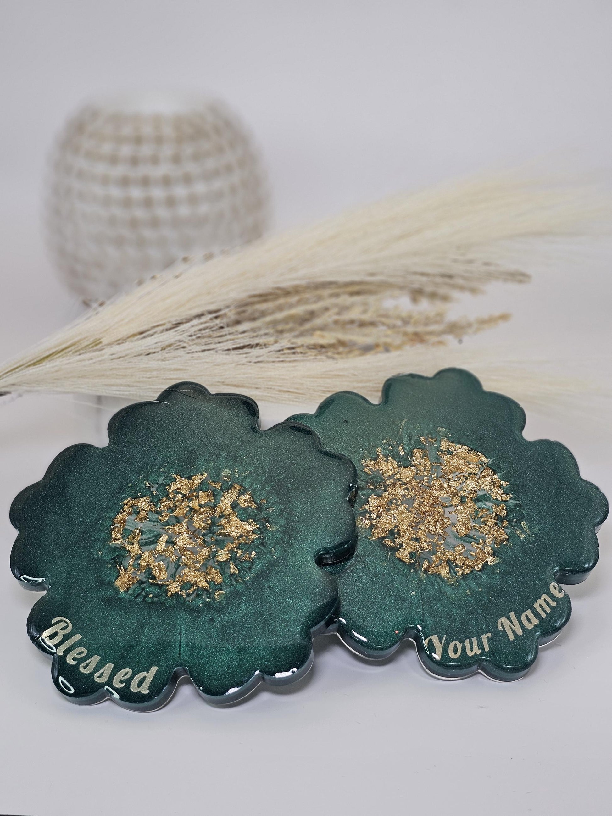 Emerald Glow Collection 🌸 Flower shaped resin coaster