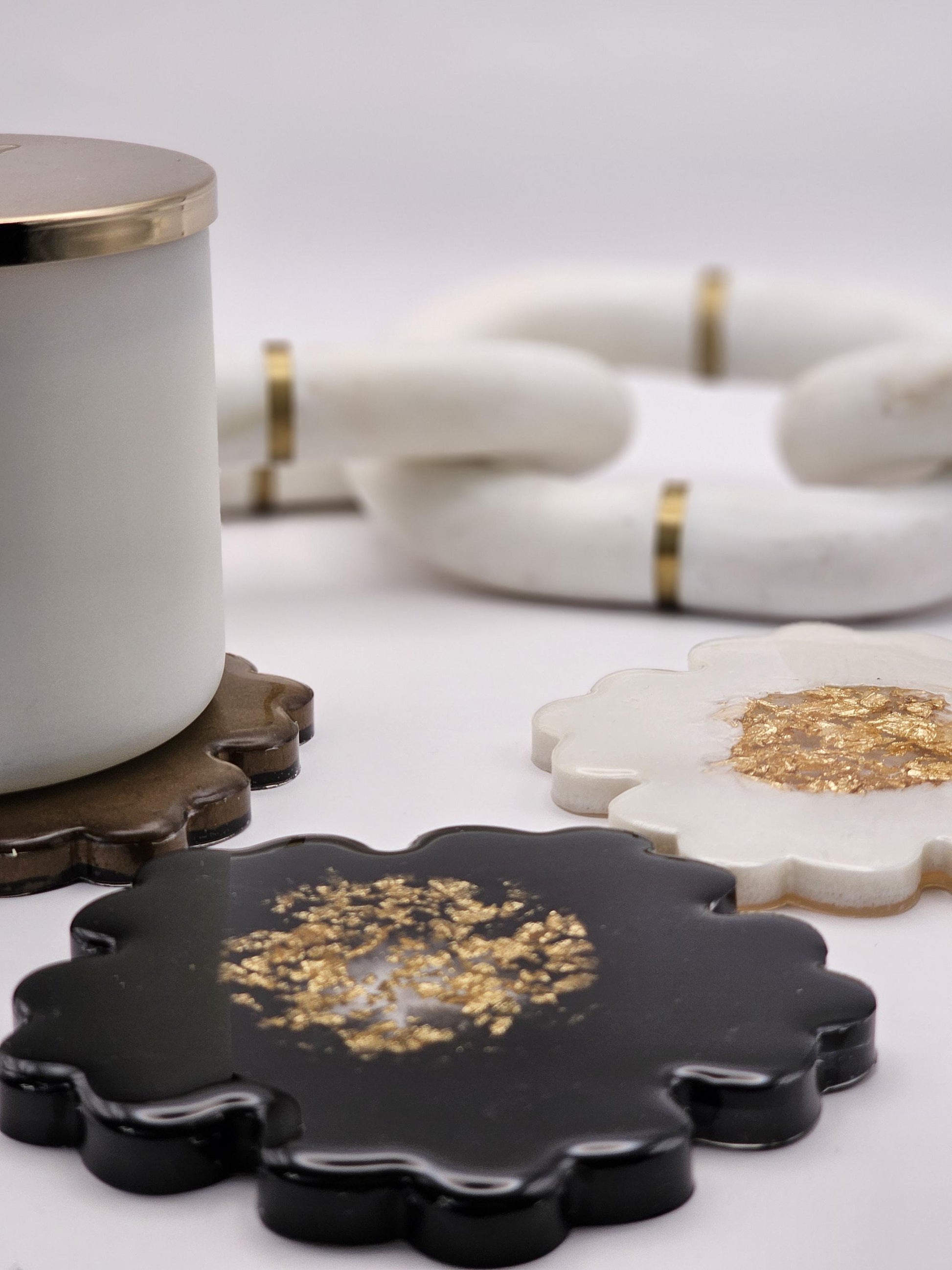 Opulent Earth collection 🌎 Flower shaped coaster