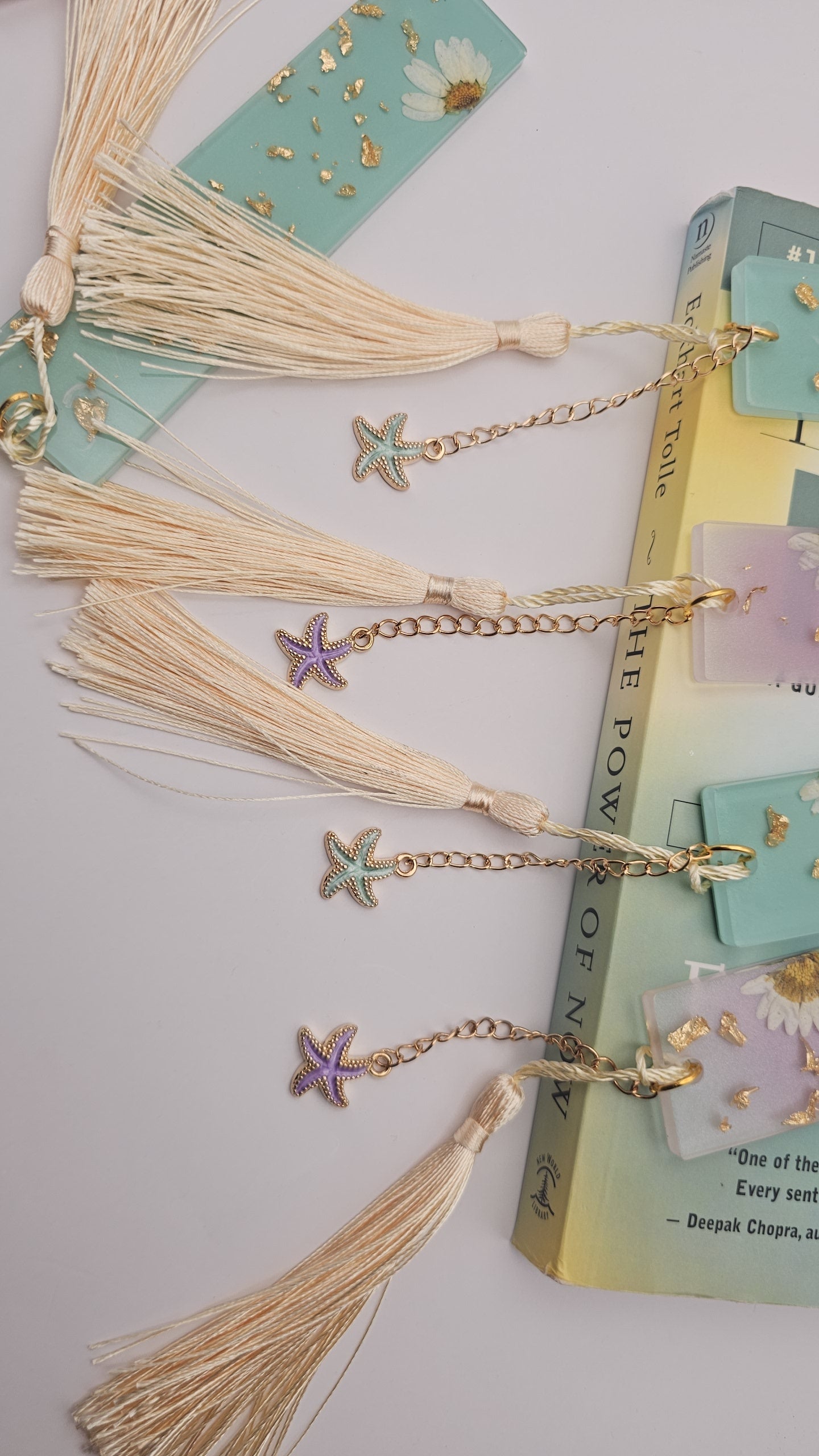 Pressed Daisy Resin Bookmark with Charm & Tassel