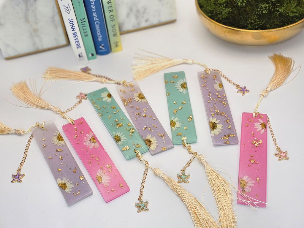 Pressed Daisy Resin Bookmark with Charm & Tassel