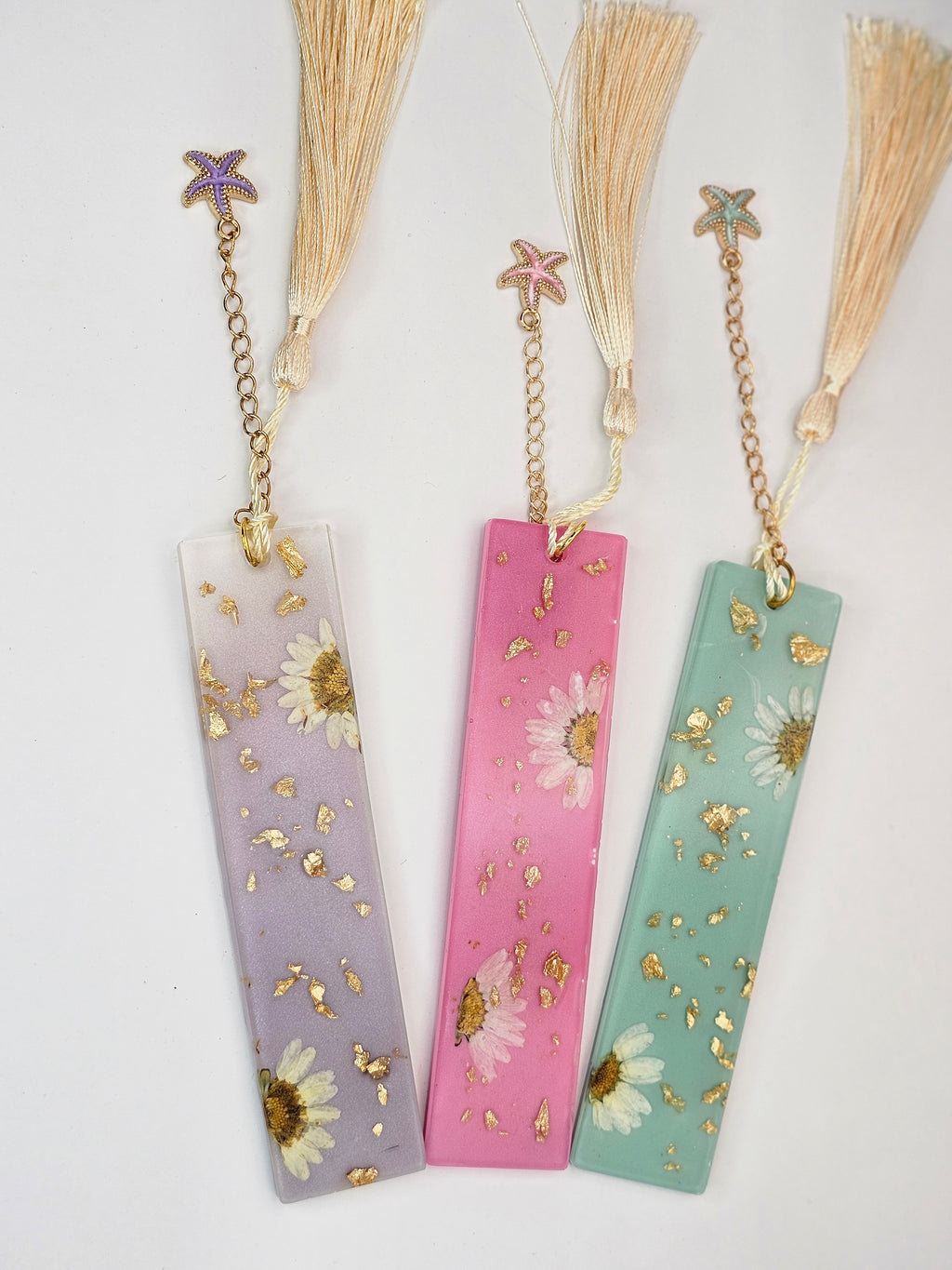 Pressed Daisy Resin Bookmark with Charm & Tassel